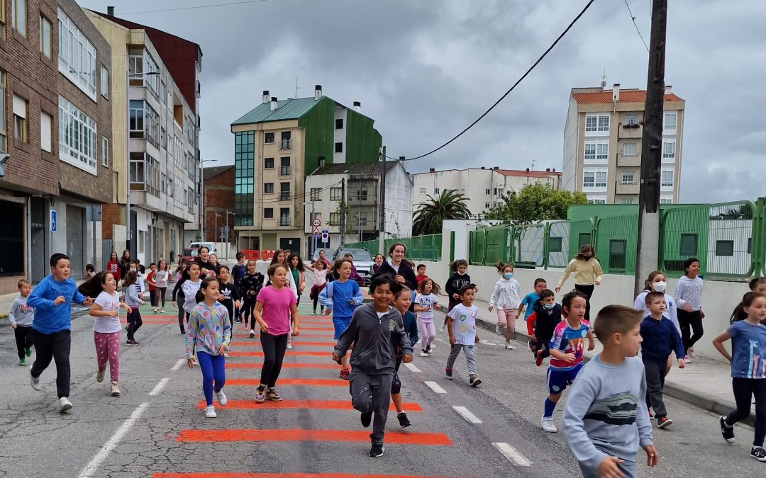 Tactical urbanism for traffic calming